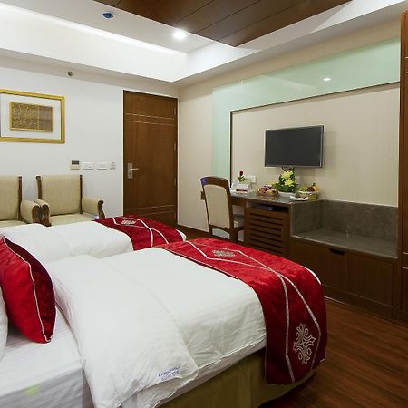 Hotel Swaran Palace Delhi  Exterior photo