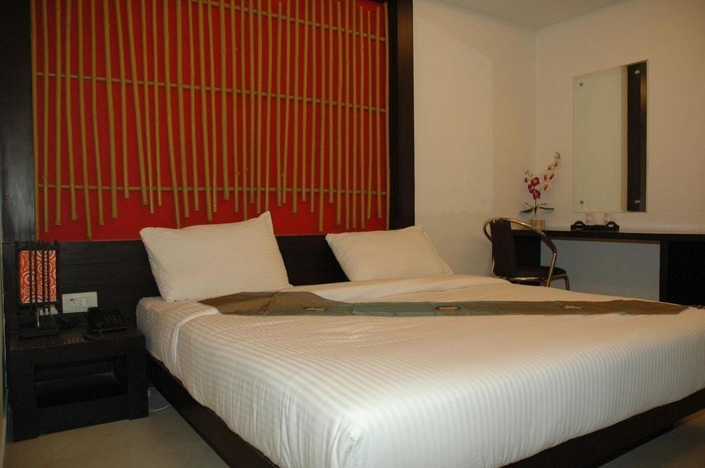 Hotel Swaran Palace Delhi  Exterior photo