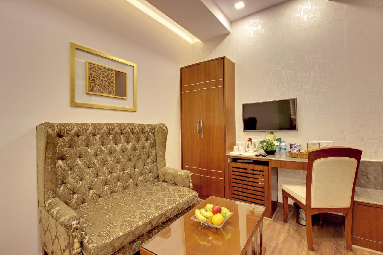 Hotel Swaran Palace Delhi  Exterior photo